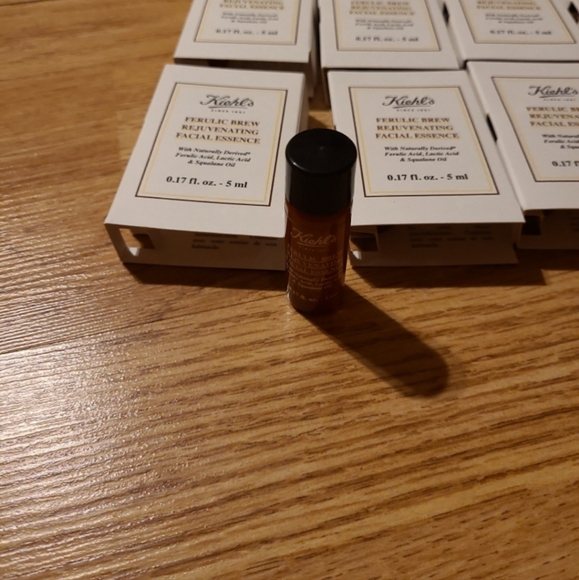 KIEHLS FEURLIC BREW REJUVENATING FACIAL ESSENCE - Picture 2 of 3